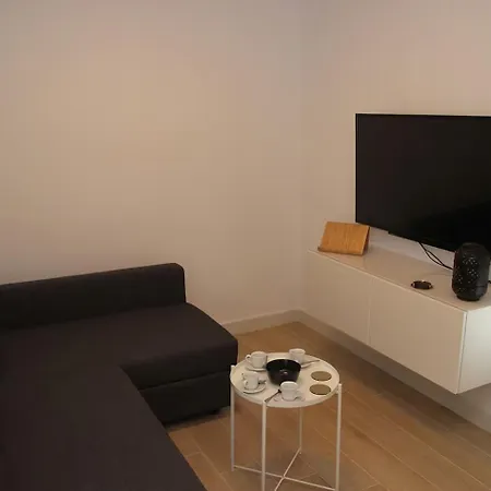 Triana Fabie Apartment *